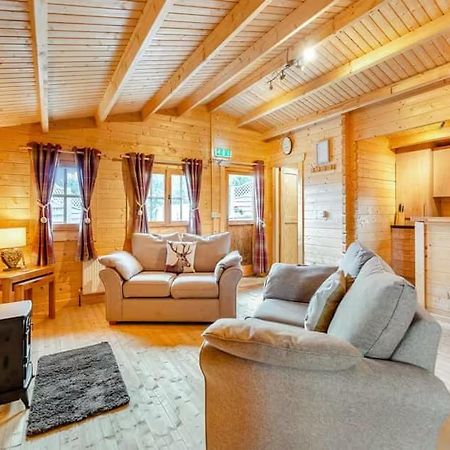 Lochinvar - Clydesdale Log Cabin With Hot Tub 艾尔德里 外观 照片