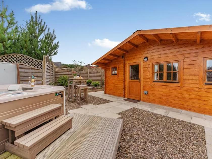 Lochinvar - Clydesdale Log Cabin With Hot Tub 艾尔德里 外观 照片