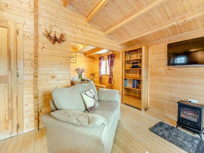 Lochinvar - Clydesdale Log Cabin With Hot Tub 艾尔德里 外观 照片